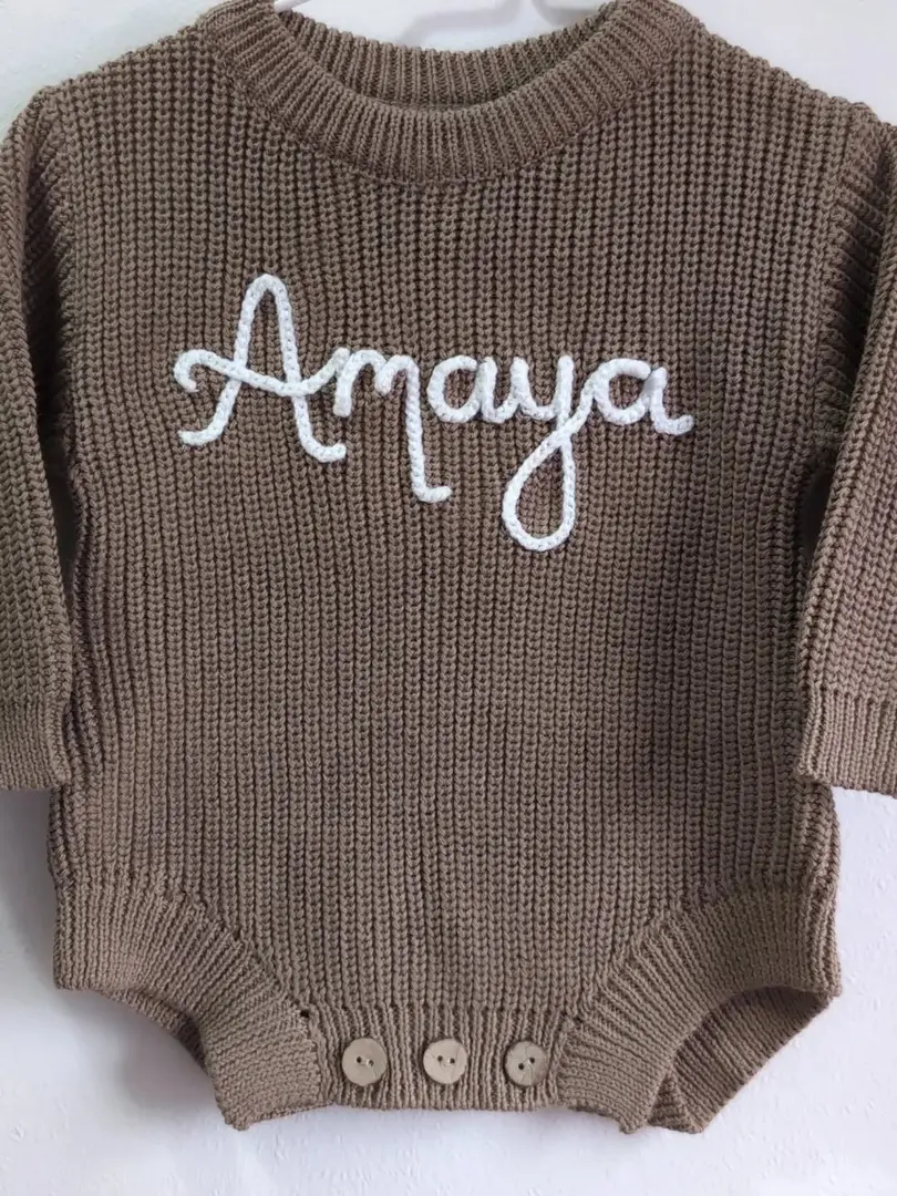 Romper Details 
🪡 Grey Khaki long sleeved romper. 
🧶 White Embroidery 
.
.
.
TAGS 🏷️
#smallbusine